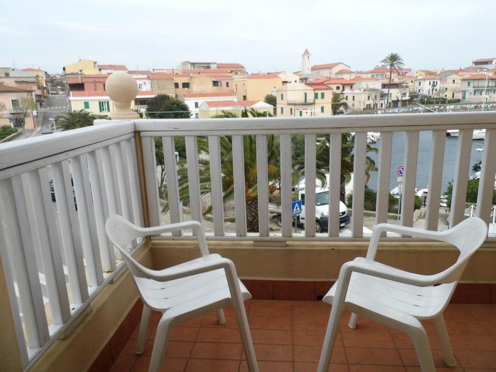 Lina Hotel Stintino Eksteriør billede